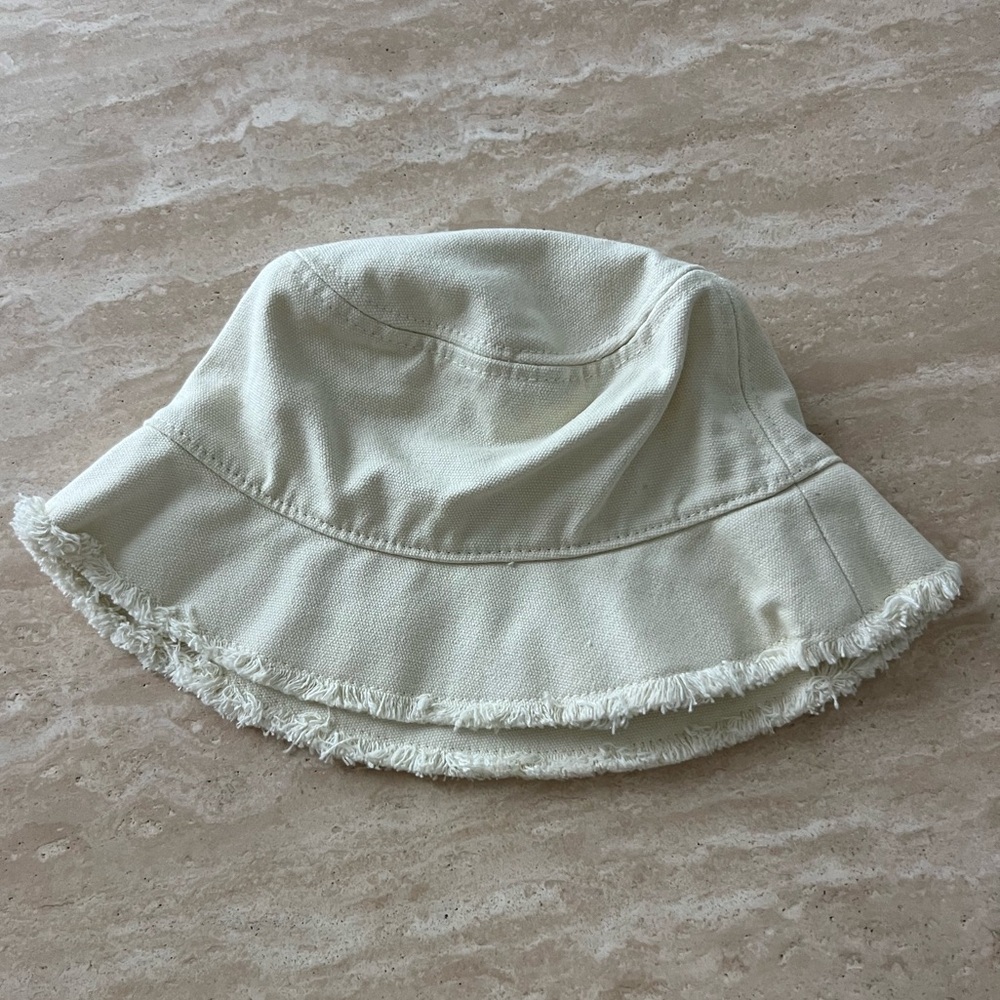 J Crew Cream Bucket Hat with Fringe (NWOT)